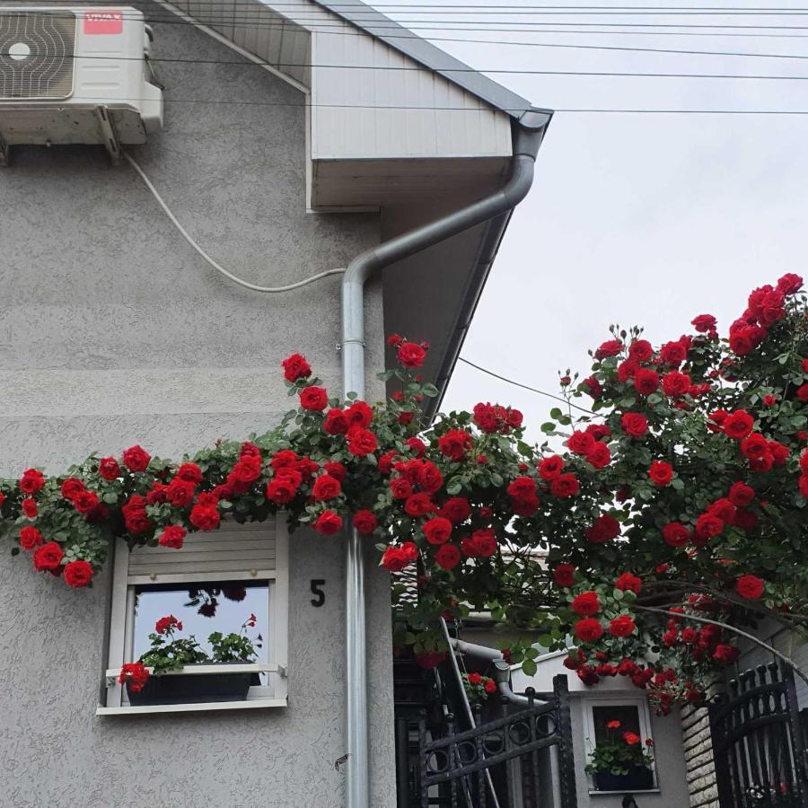 Fortress Apartments Ni エクステリア 写真